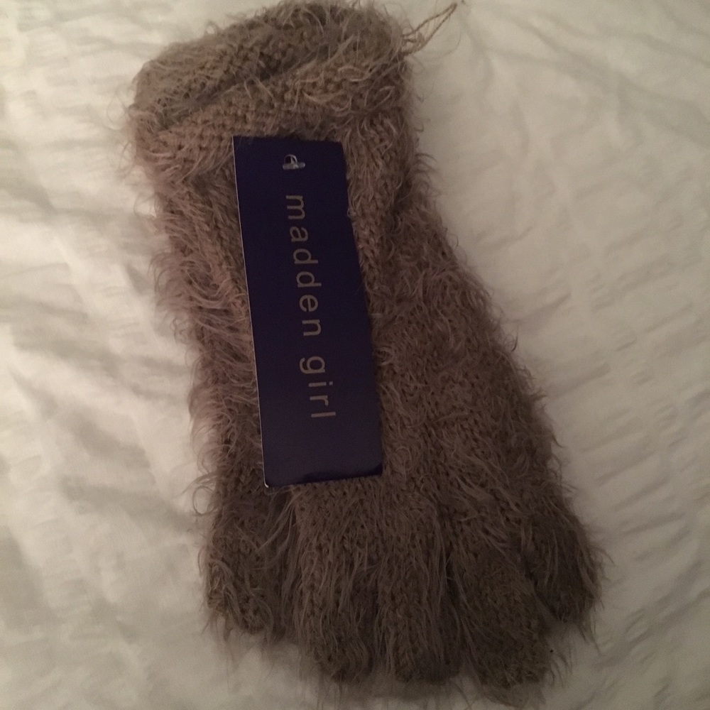 Open finger gloves